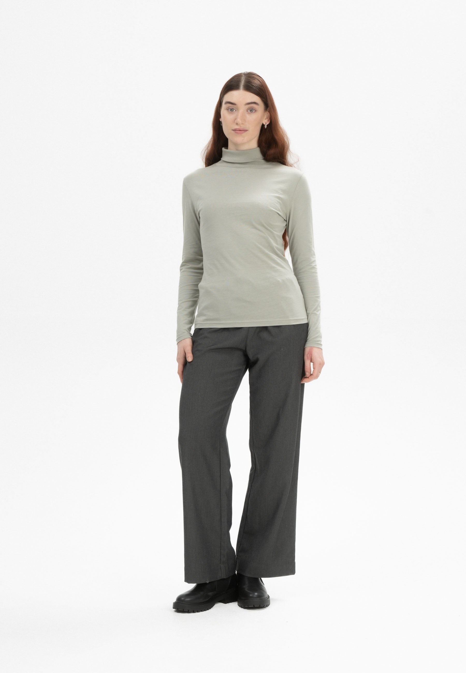 #Farbe_dusty green
