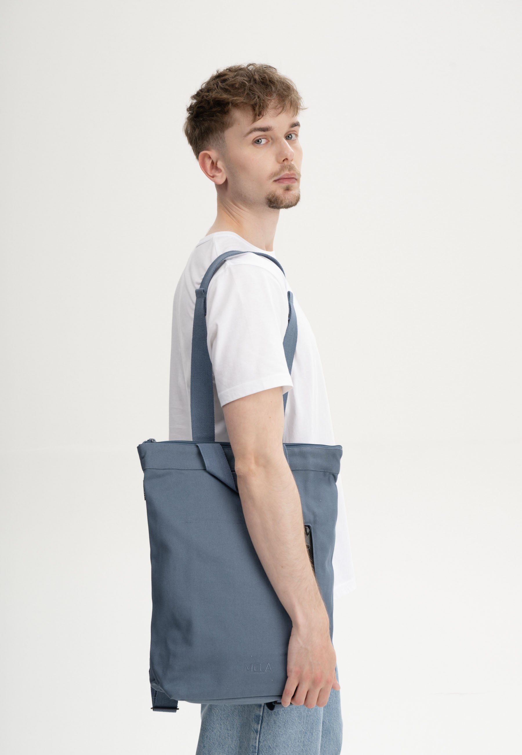 #Farbe_dusty blue