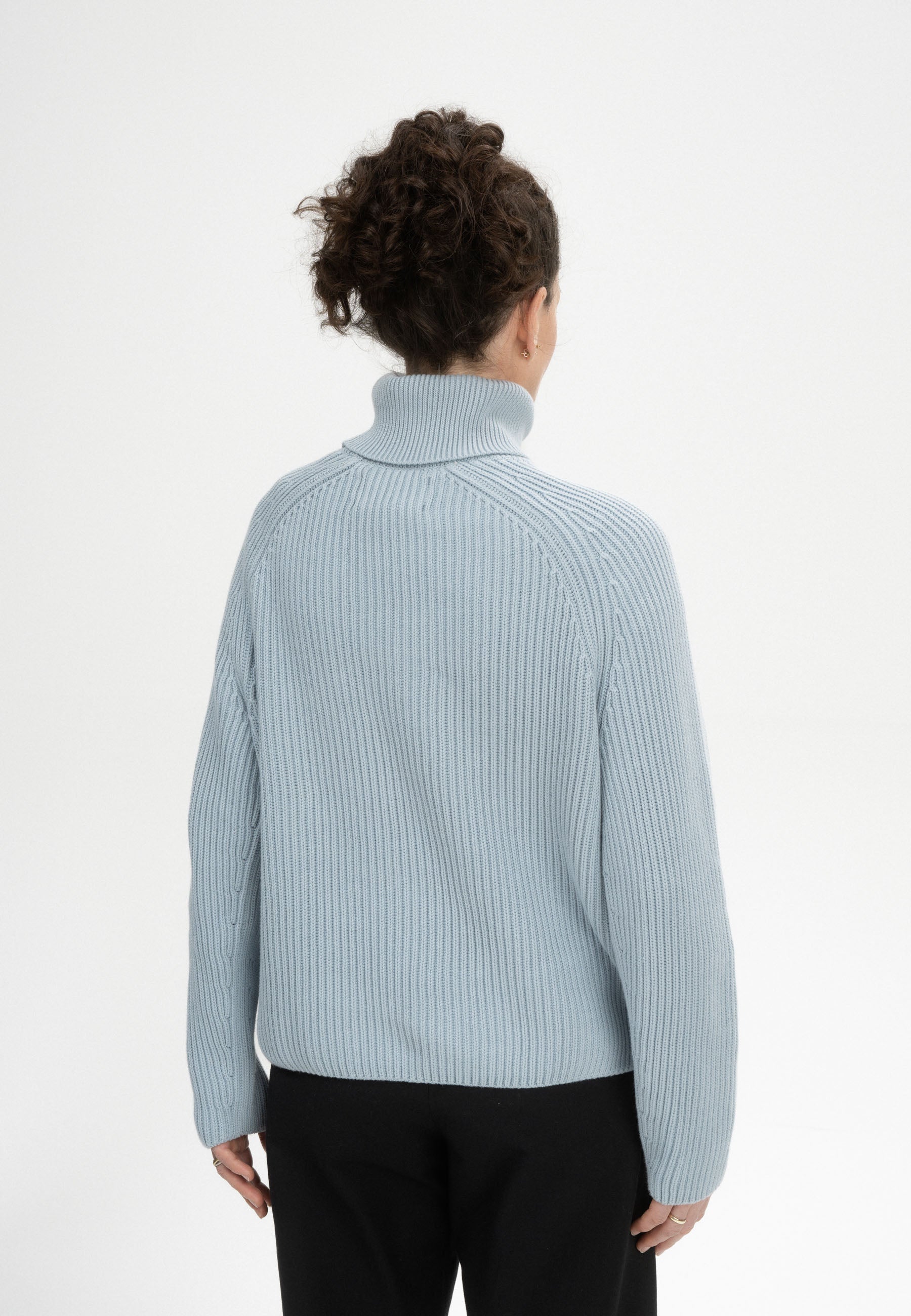 #Farbe_cloudy blue