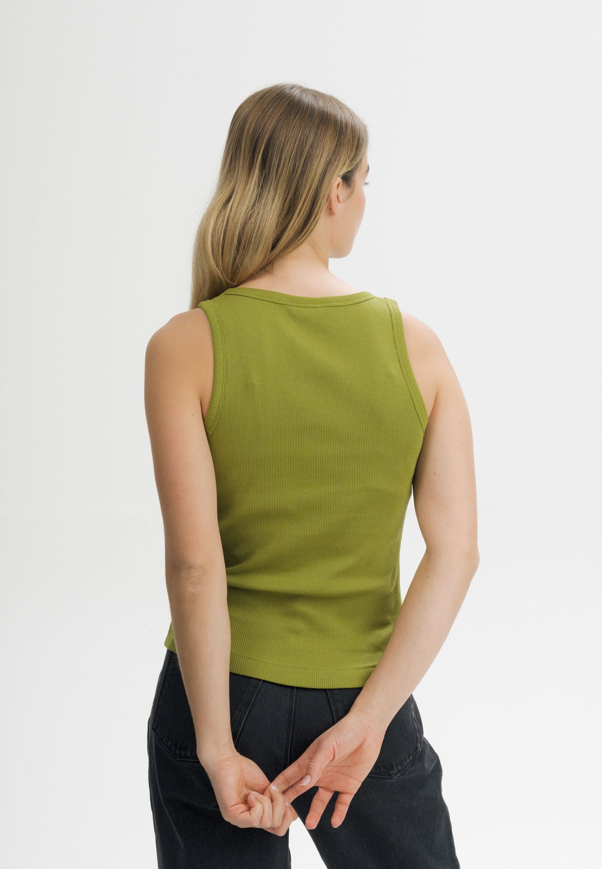 #Farbe_golden green