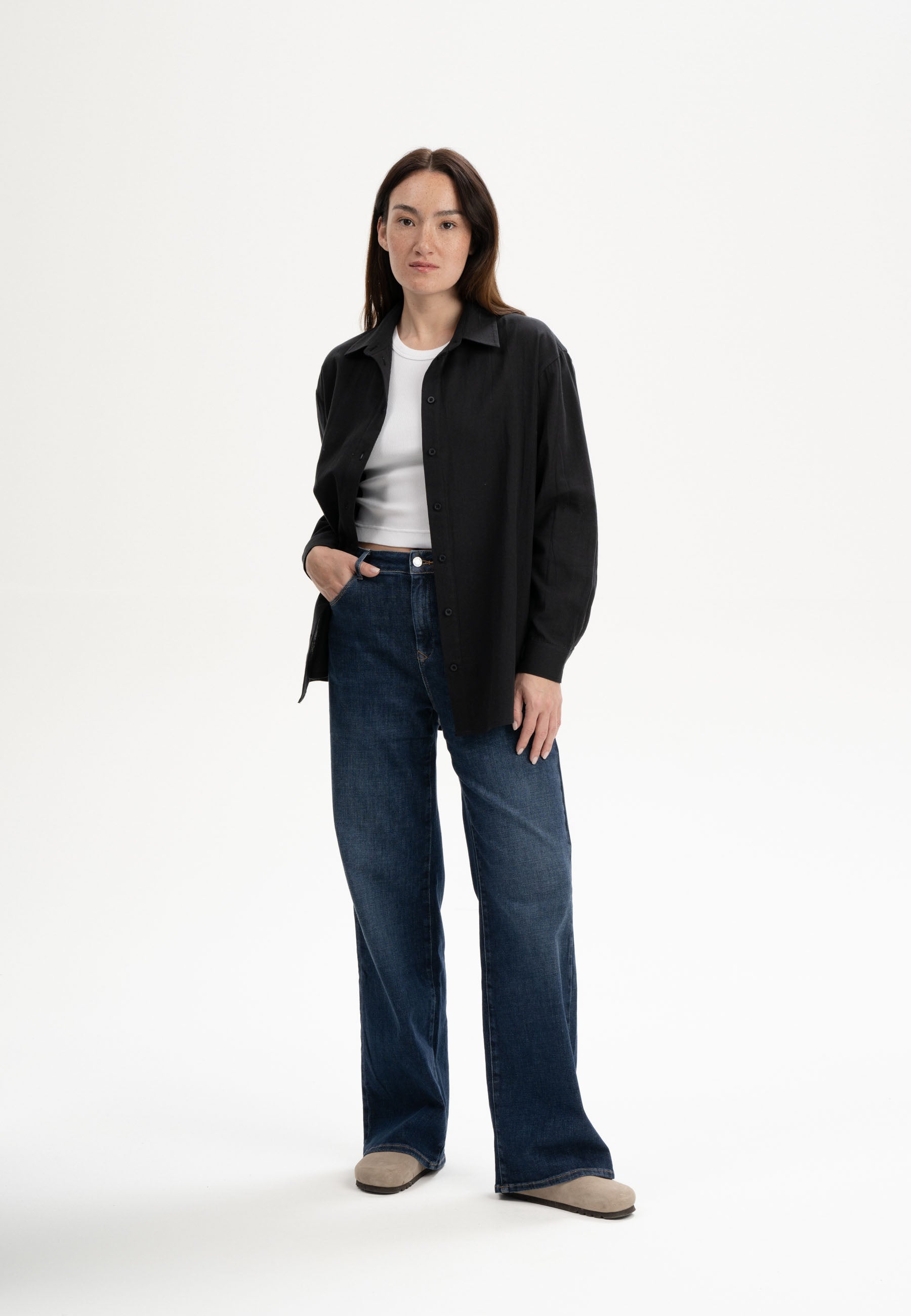 #Farbe_holzkohle schwarz