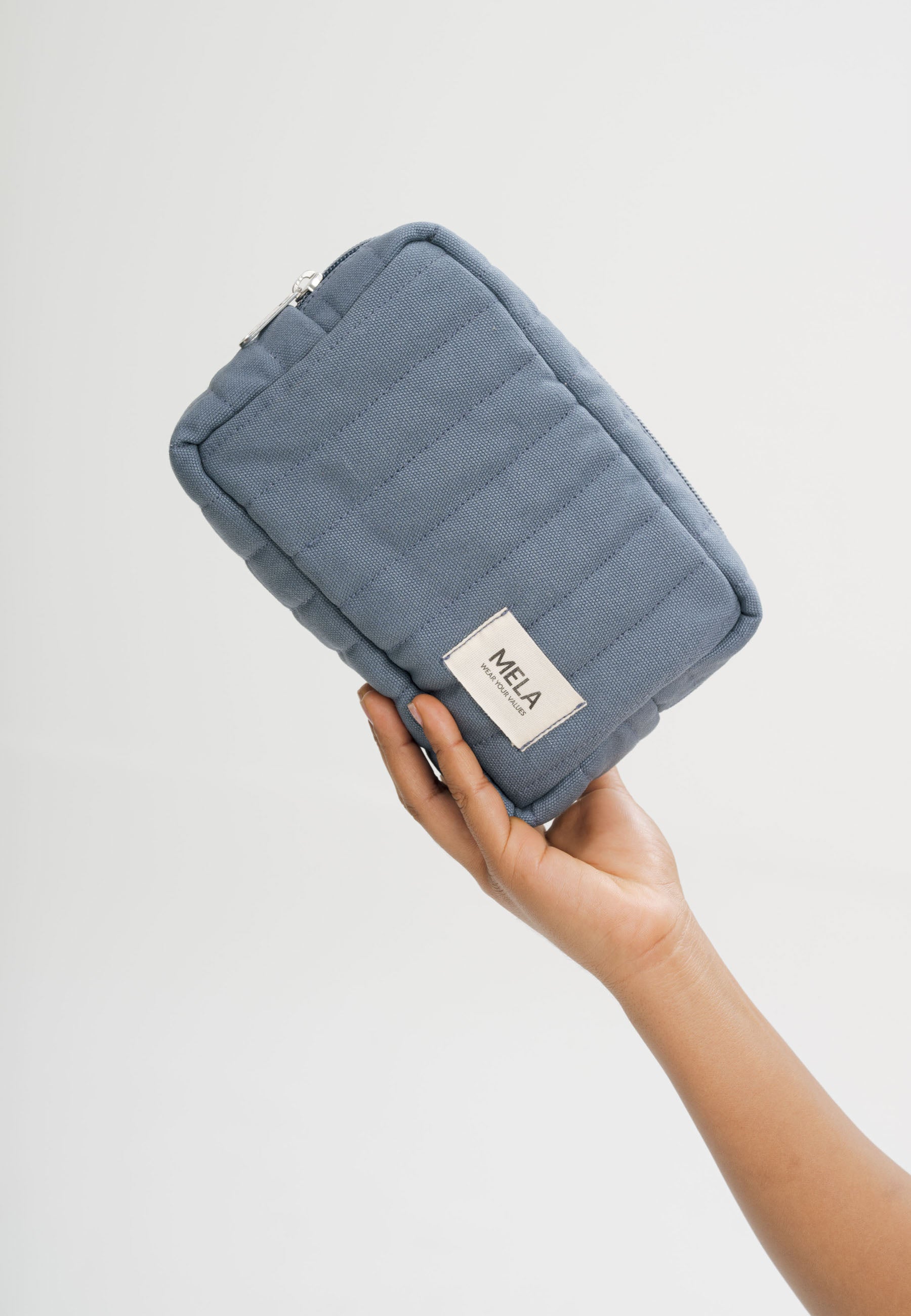 #Farbe_dusty blue