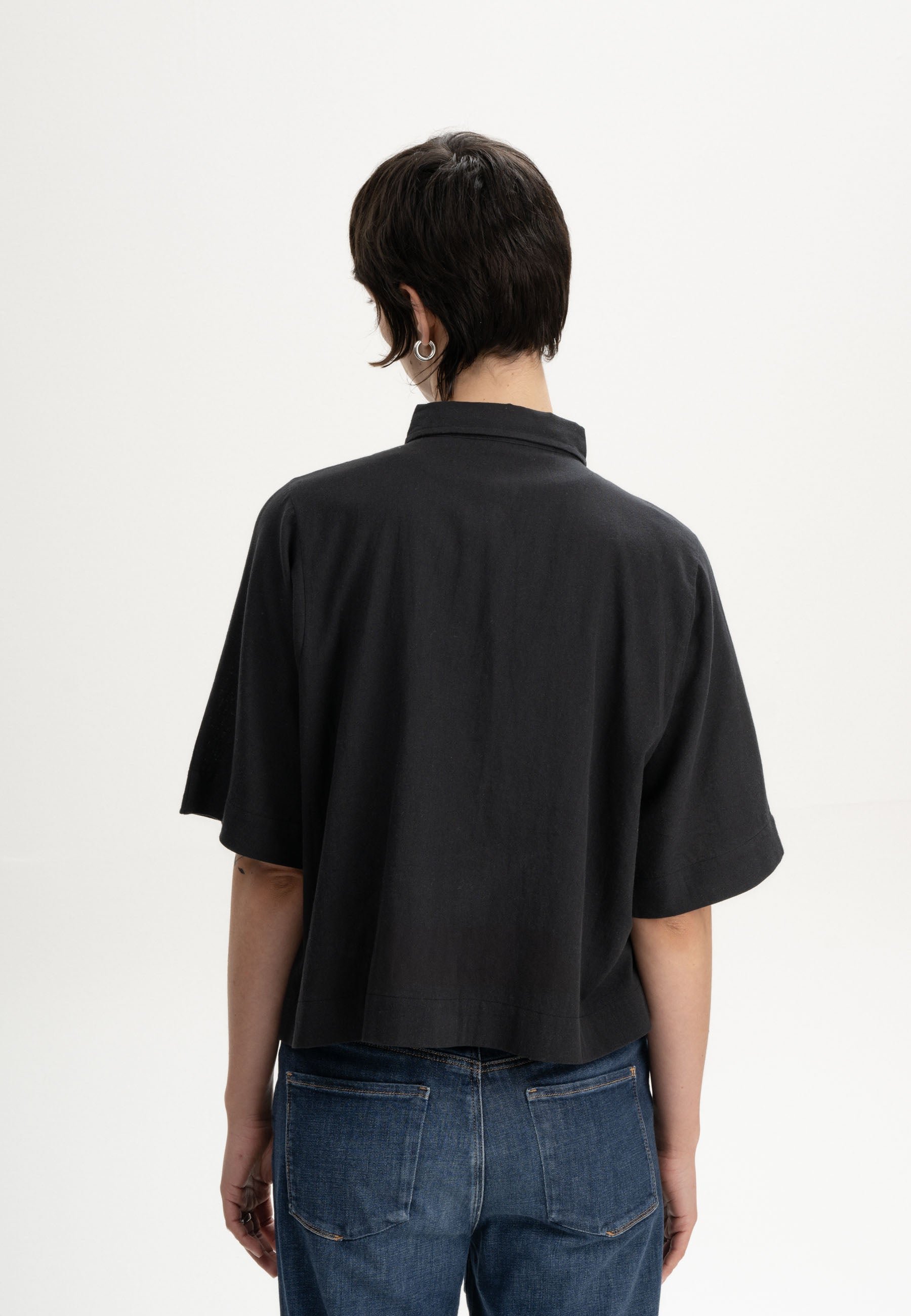 #Farbe_holzkohle schwarz