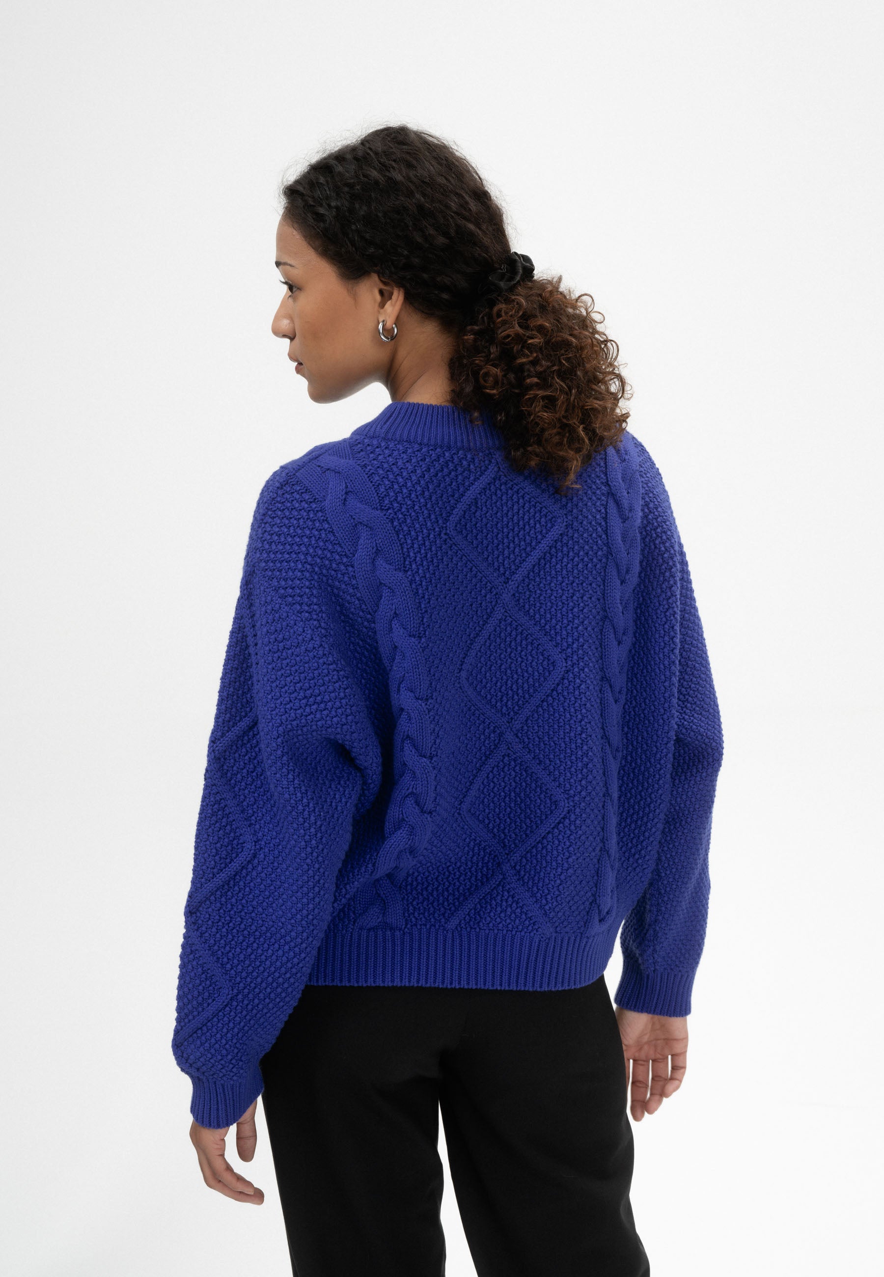 #Farbe_bold blue
