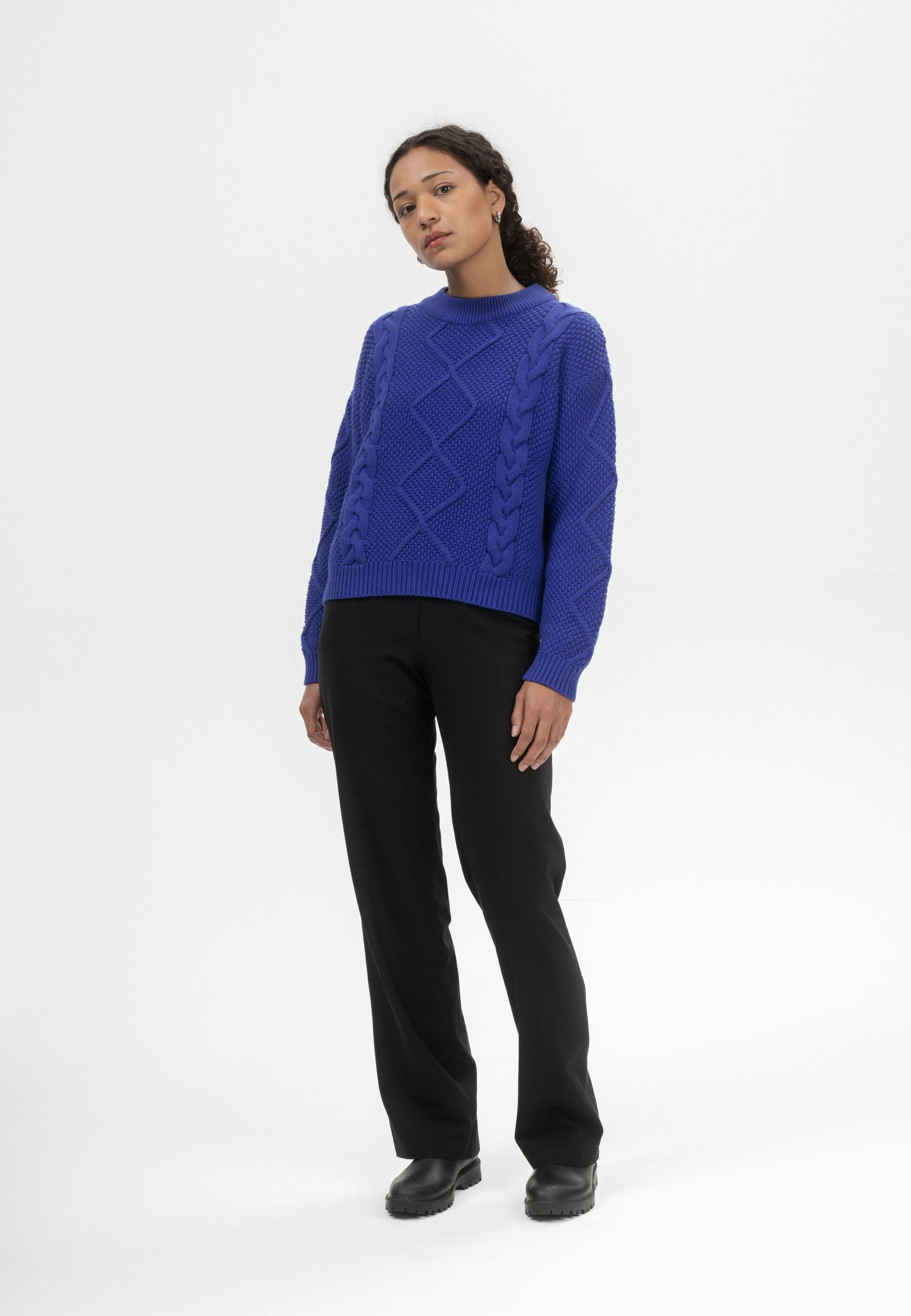 #Farbe_bold blue
