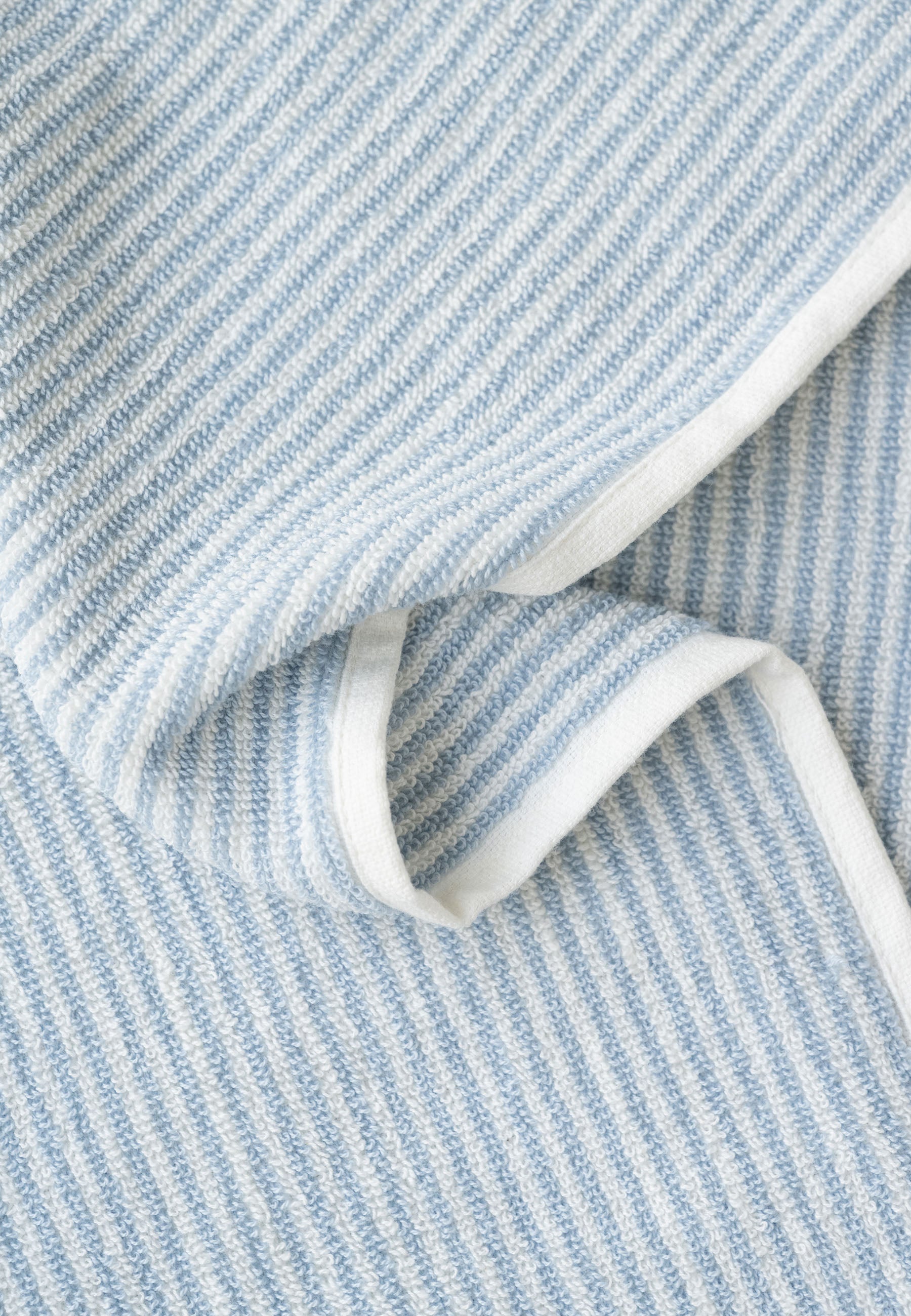 #Farbe_cloudy blue gestreift