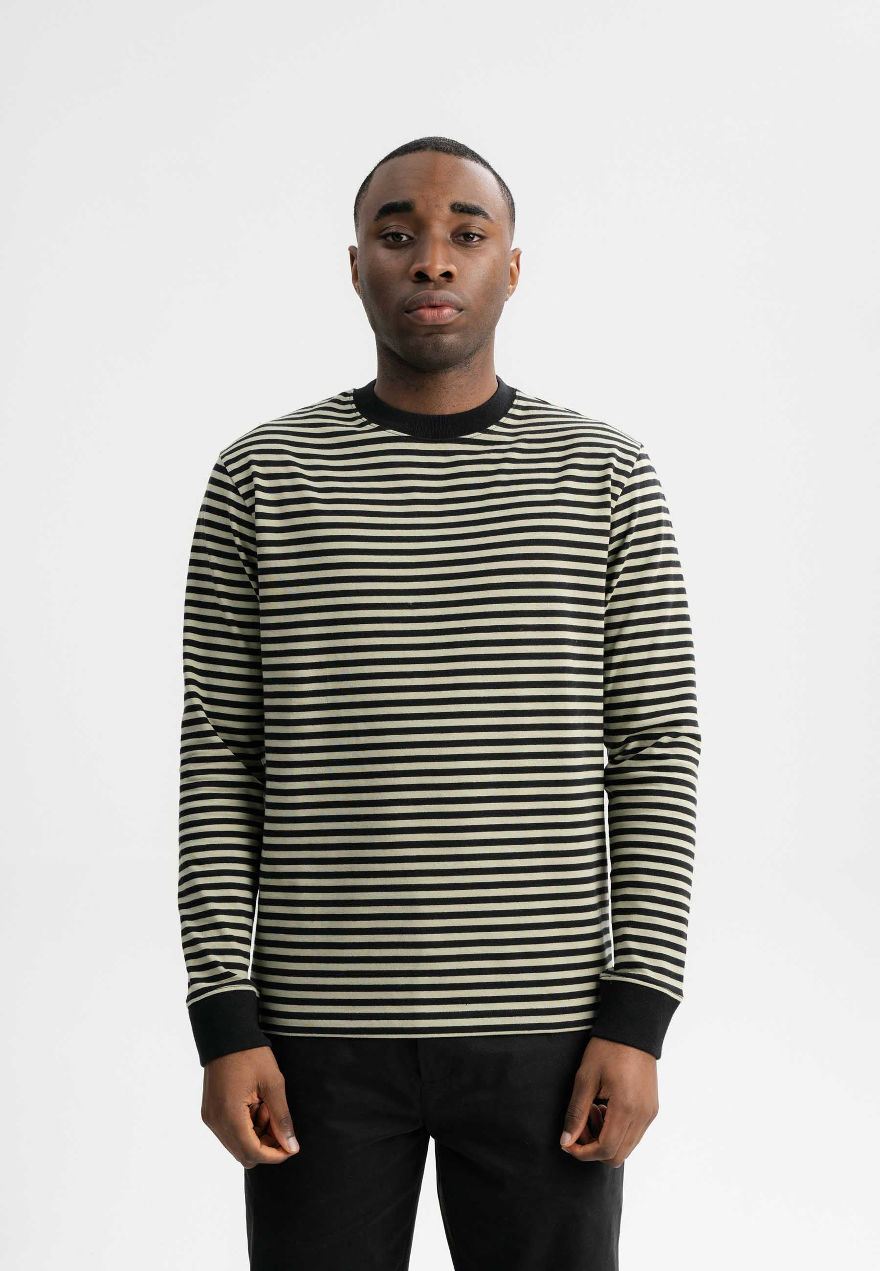 #Farbe_tea leaf / schwarz gestreift