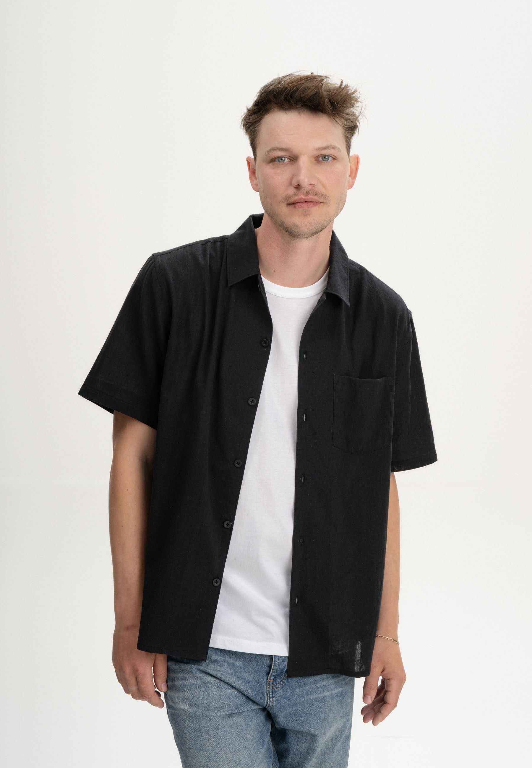 #Farbe_holzkohle schwarz