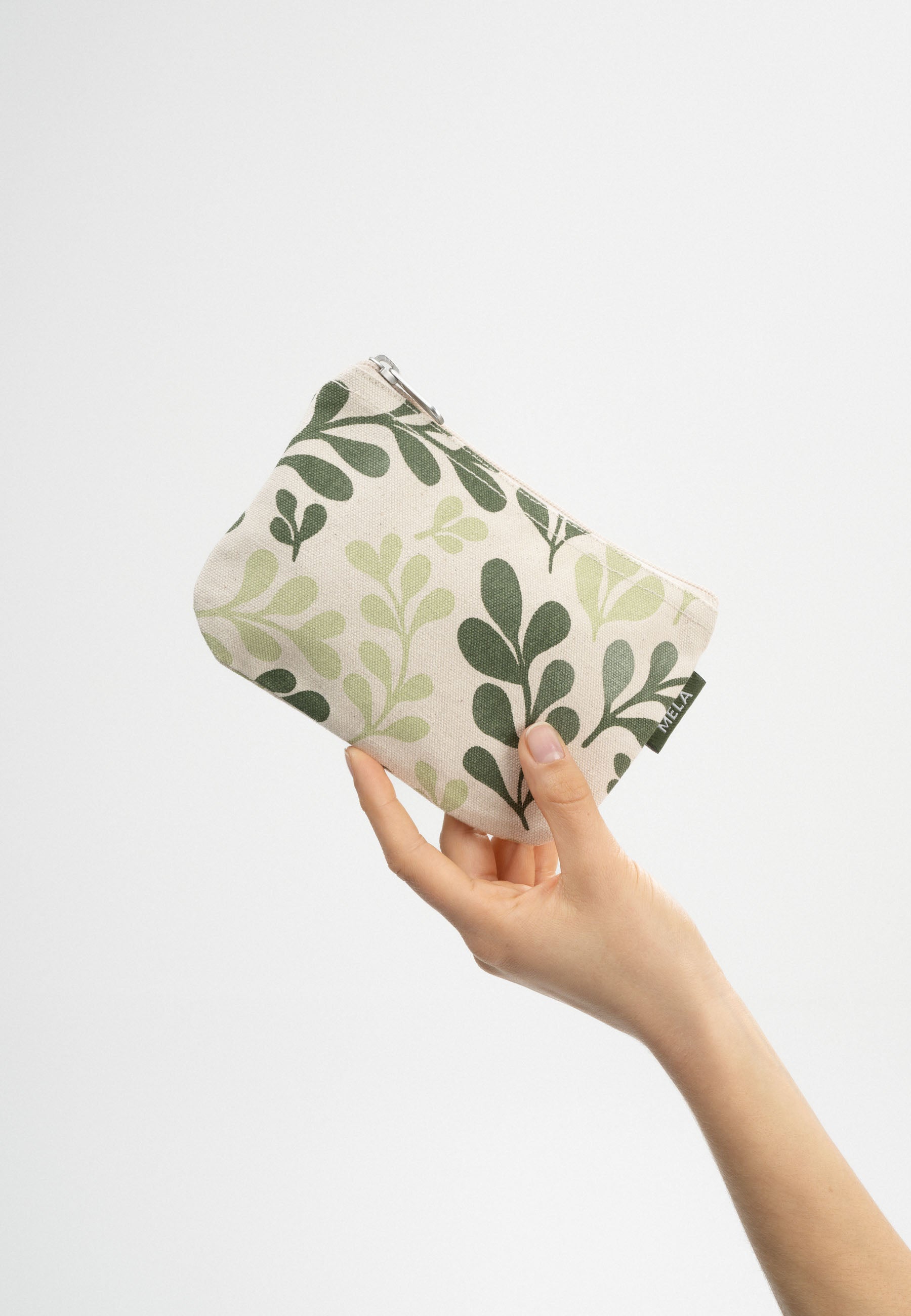 #Farbe_greige / green leaf print