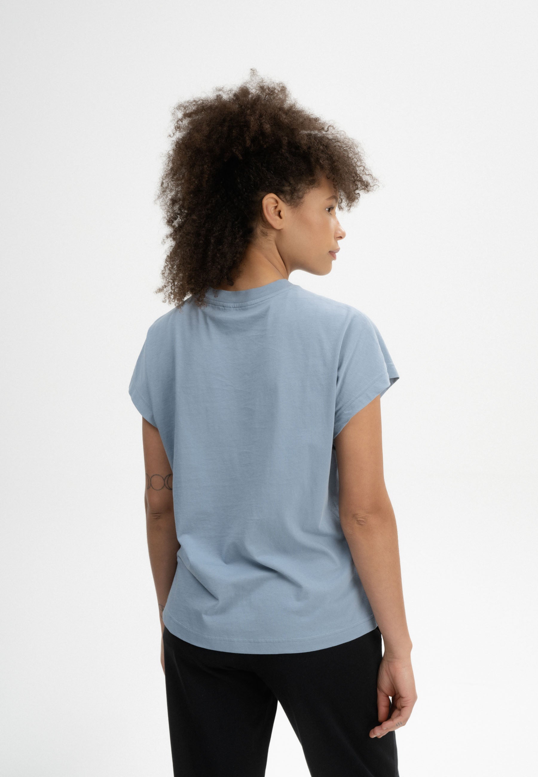 #Farbe_dusk blue