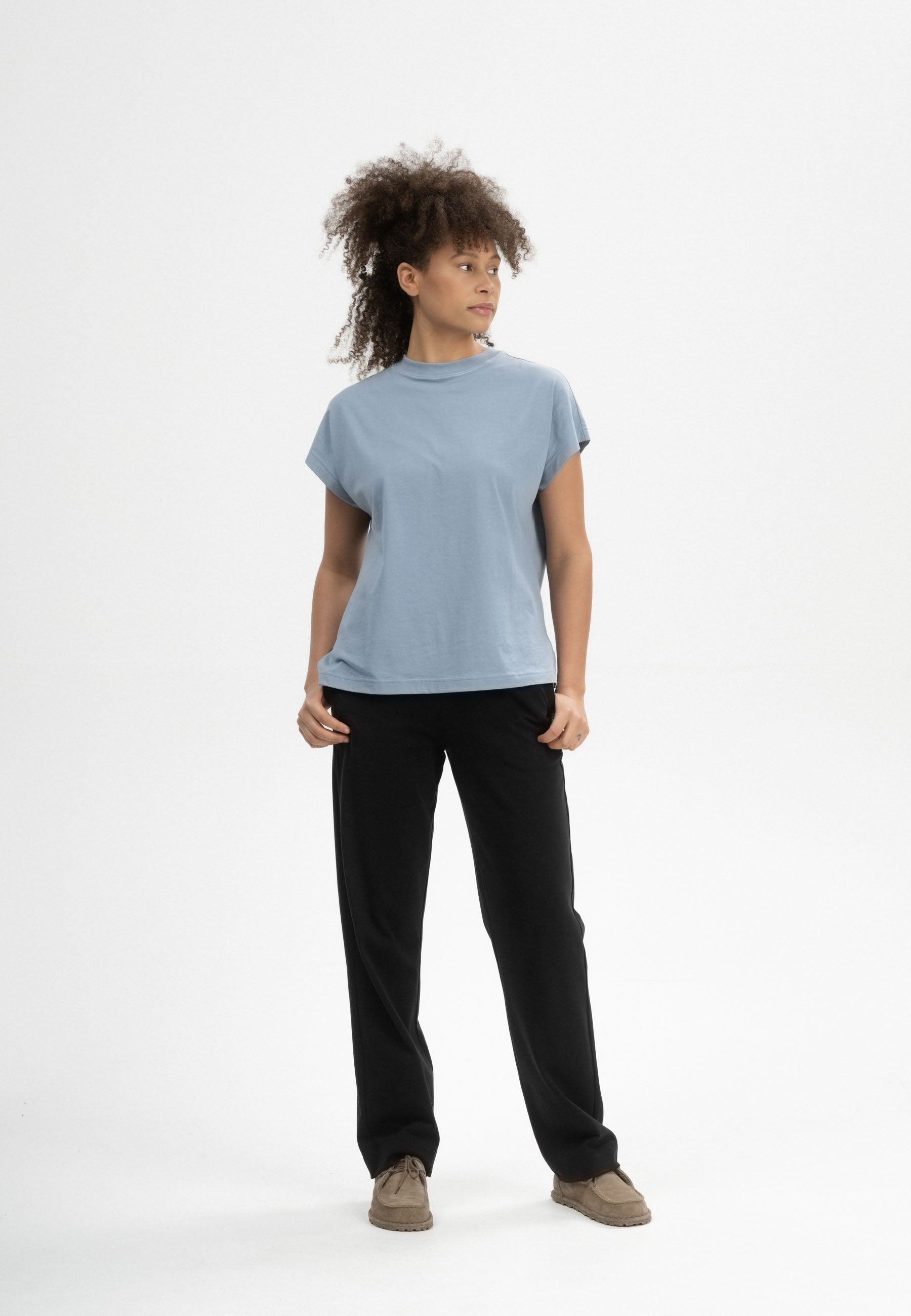 #Farbe_dusk blue