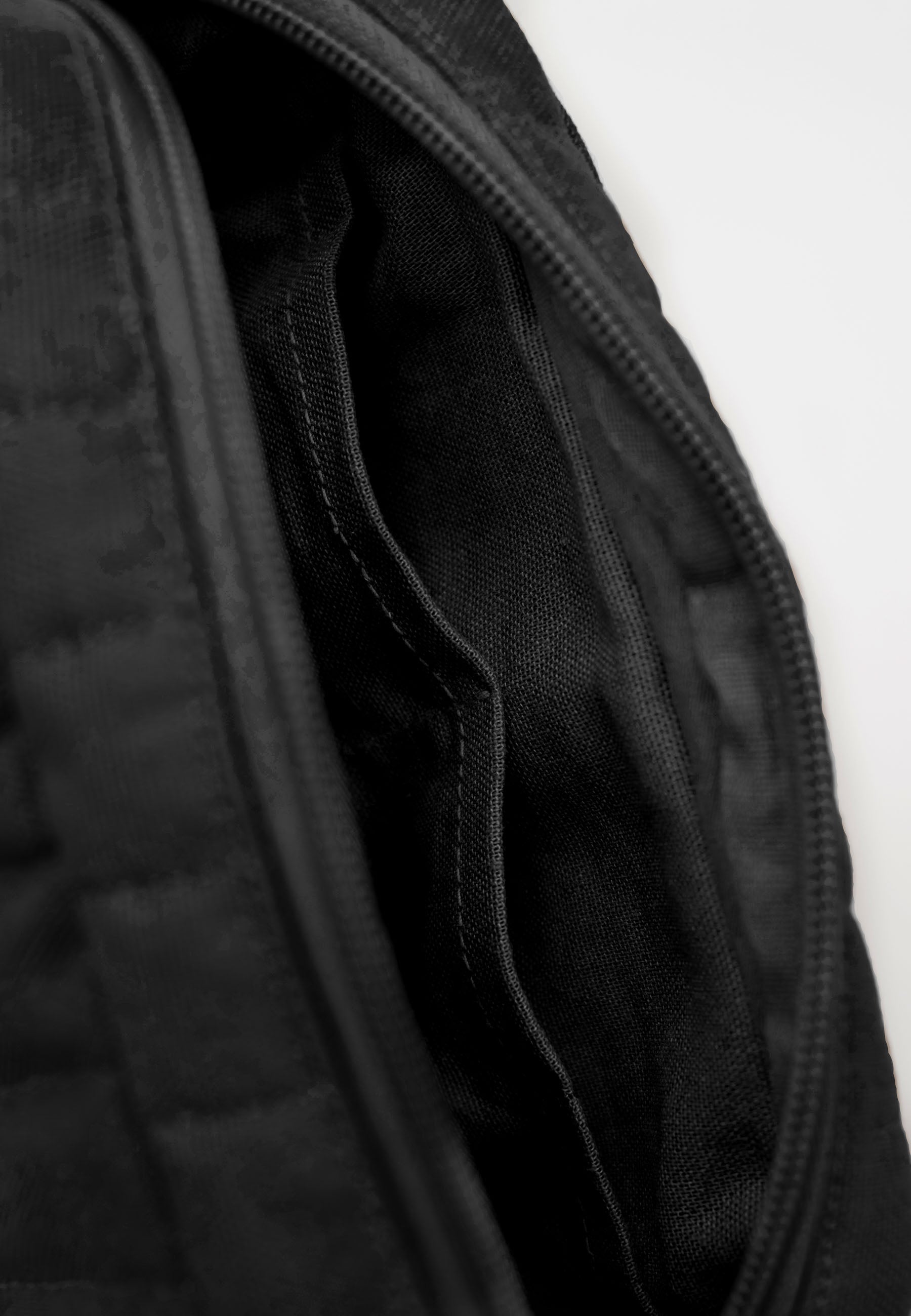 #Farbe_schwarz