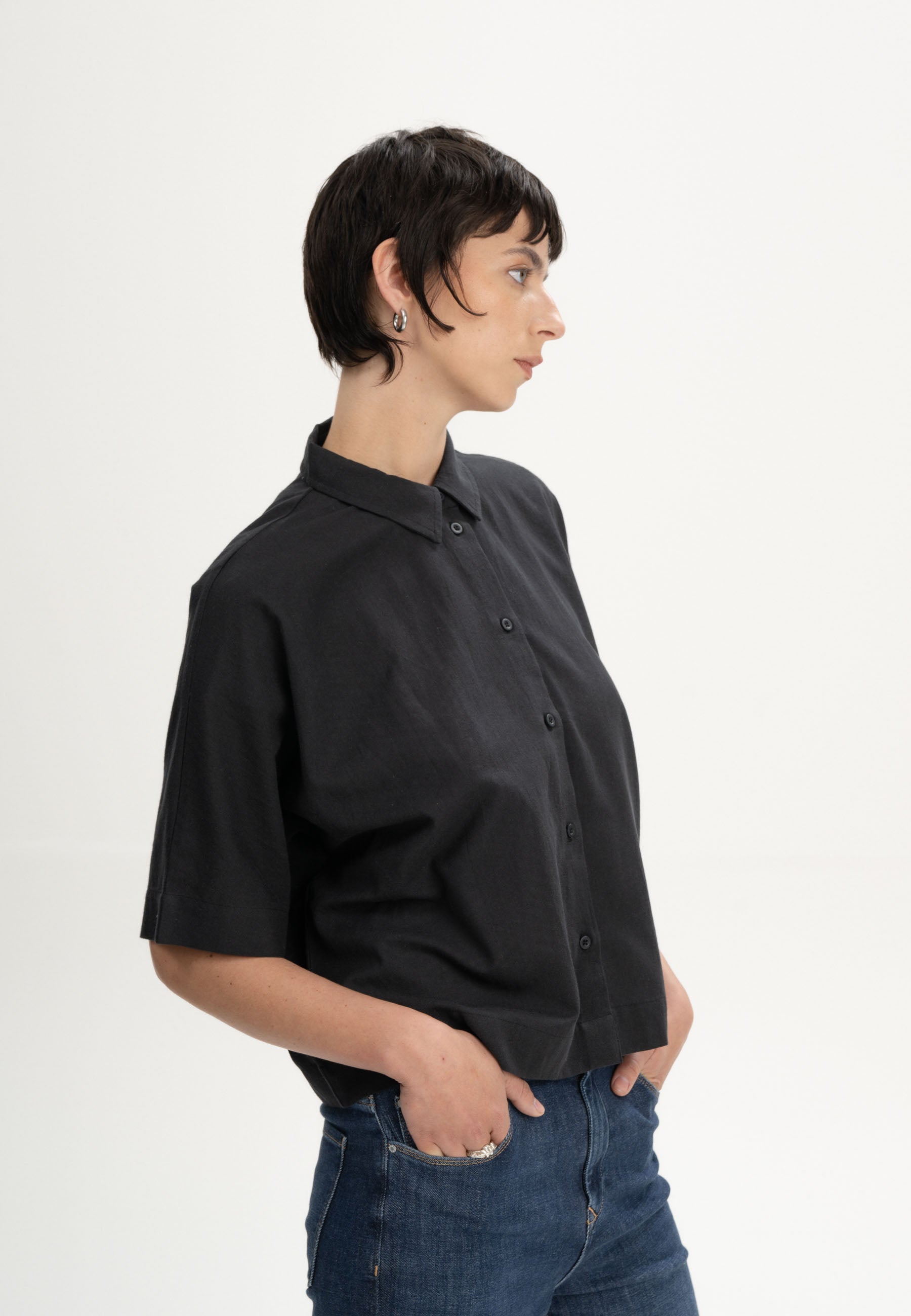 #Farbe_holzkohle schwarz