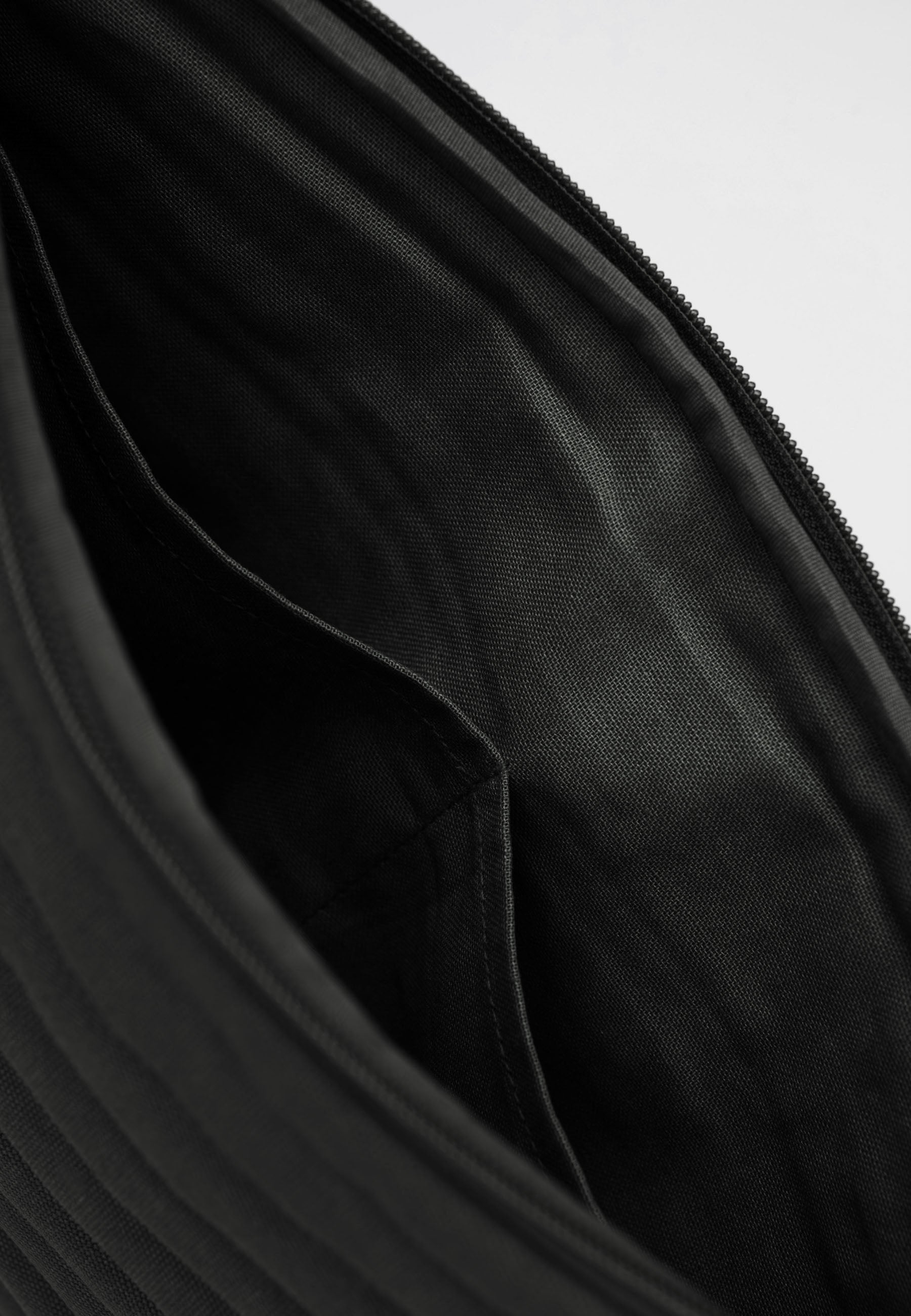#Farbe_schwarz